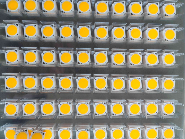 <h4><span style='color:#ffffff;'>原材料采购</span></h4> 