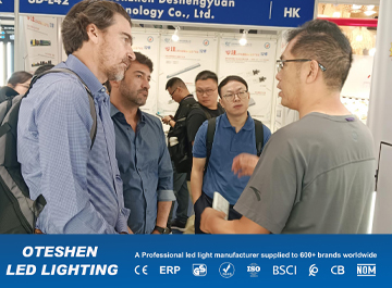 Oteshen Lighting : l'&eacute;toile brillante de la foire d'automne de Hong Kong