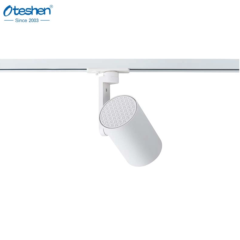 蜂窝结构在轨道灯的后盖上的功能是什么？